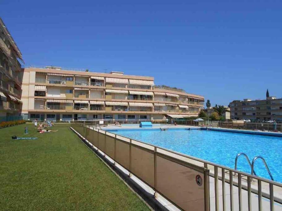Marco Polo - Studio Neuf Avec Parking & Piscines Mandelieu Extérieur photo