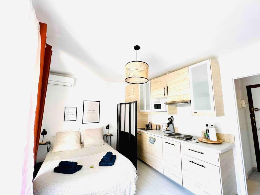 Marco Polo - Studio Neuf Avec Parking & Piscines Mandelieu Extérieur photo